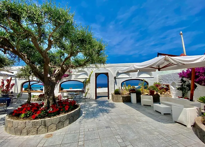 Hotel La Scogliera