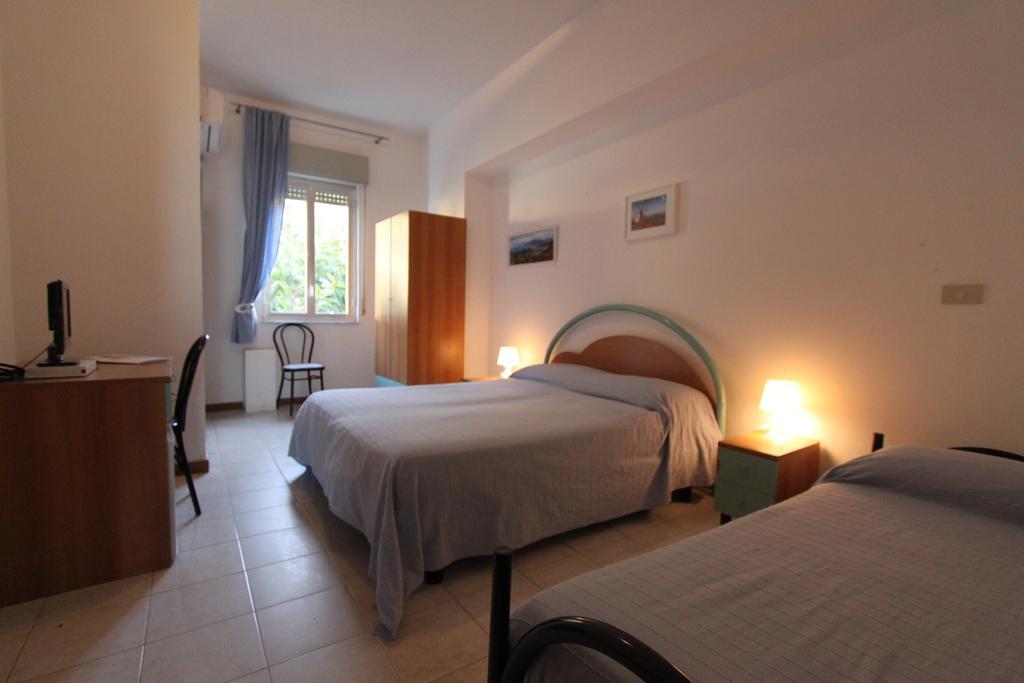 Hotel La Scogliera 4*