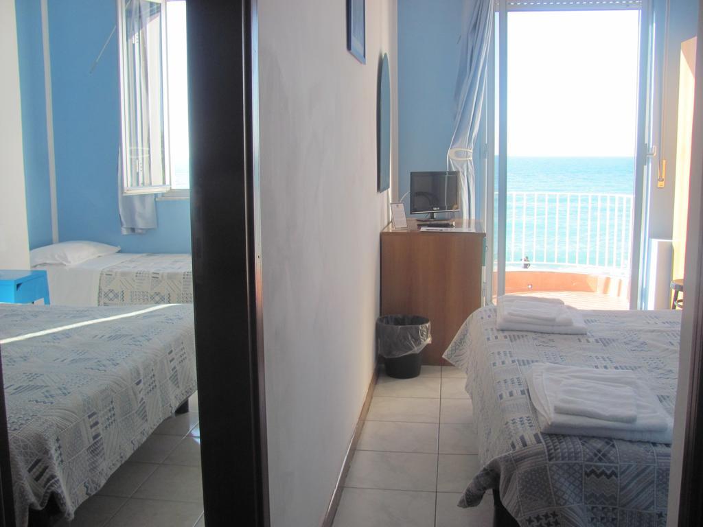 Hotel La Scogliera