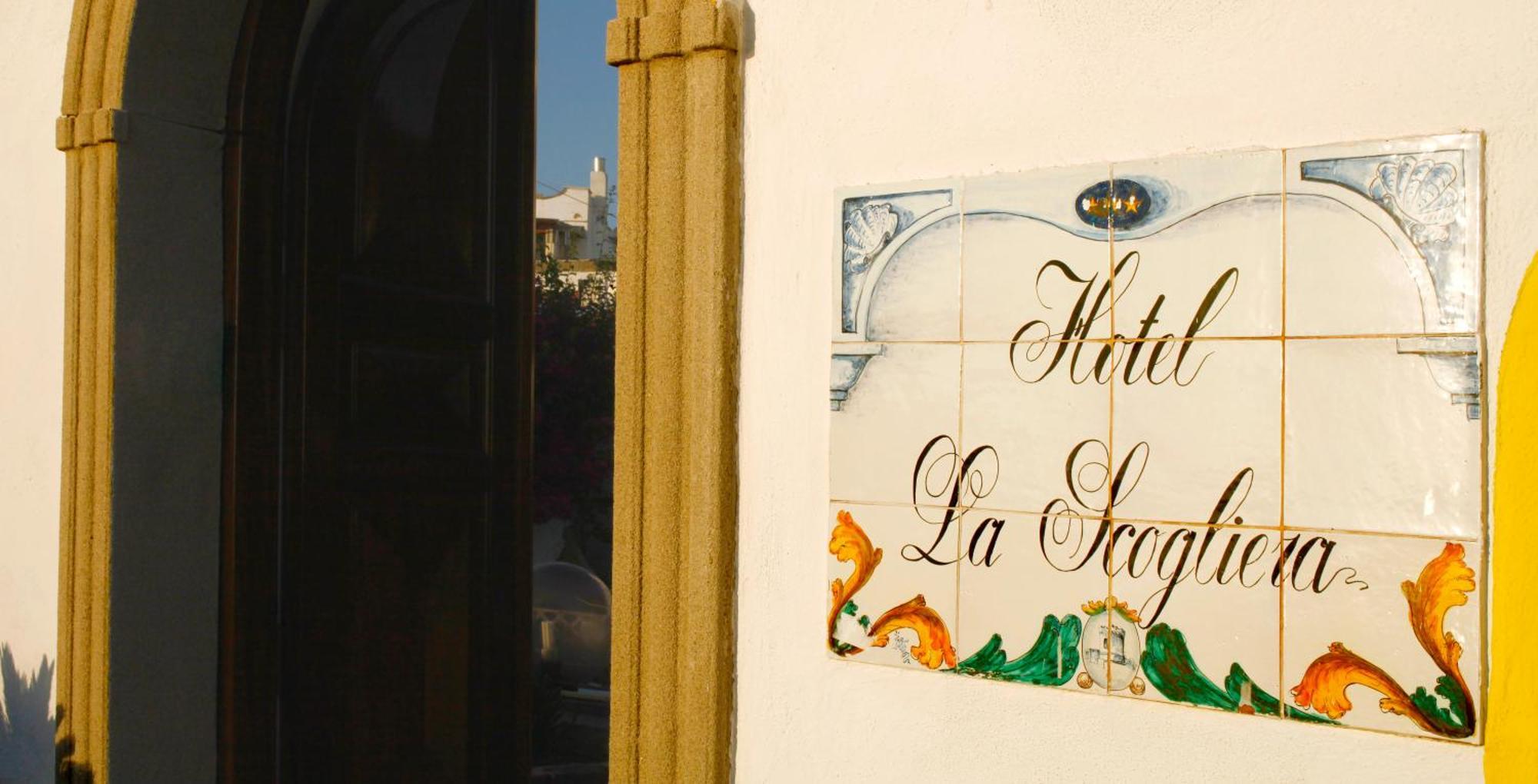Hotel La Scogliera 4*