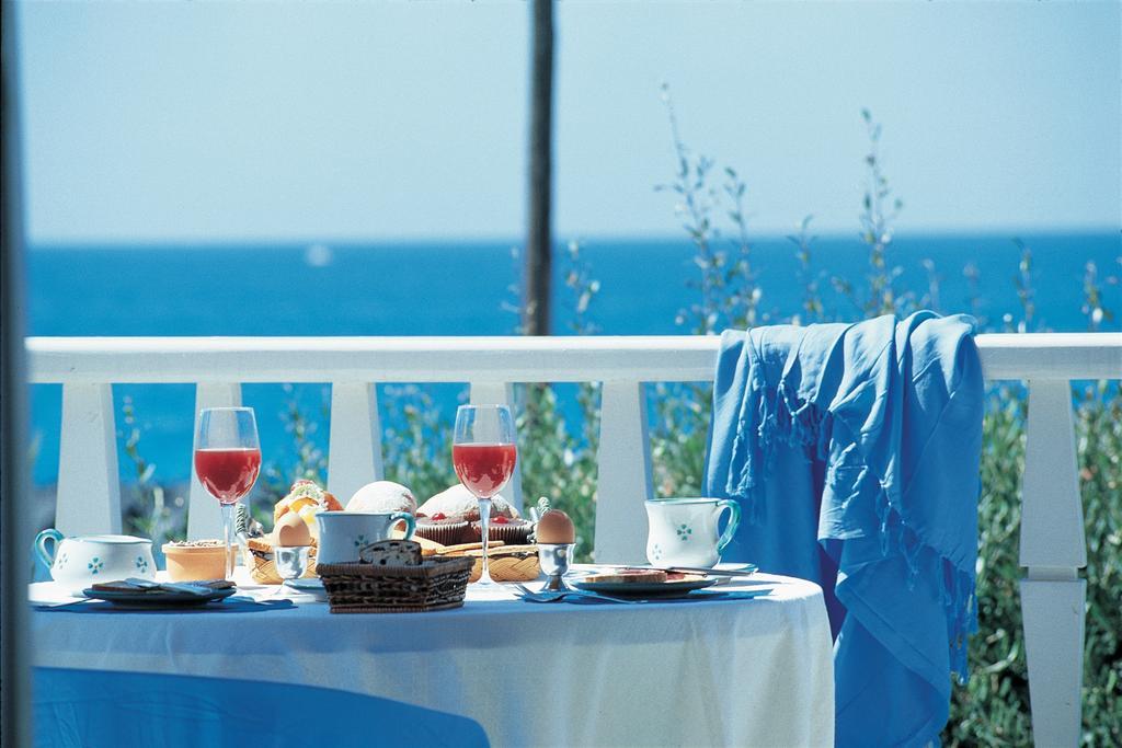 Hotel La Scogliera 4*