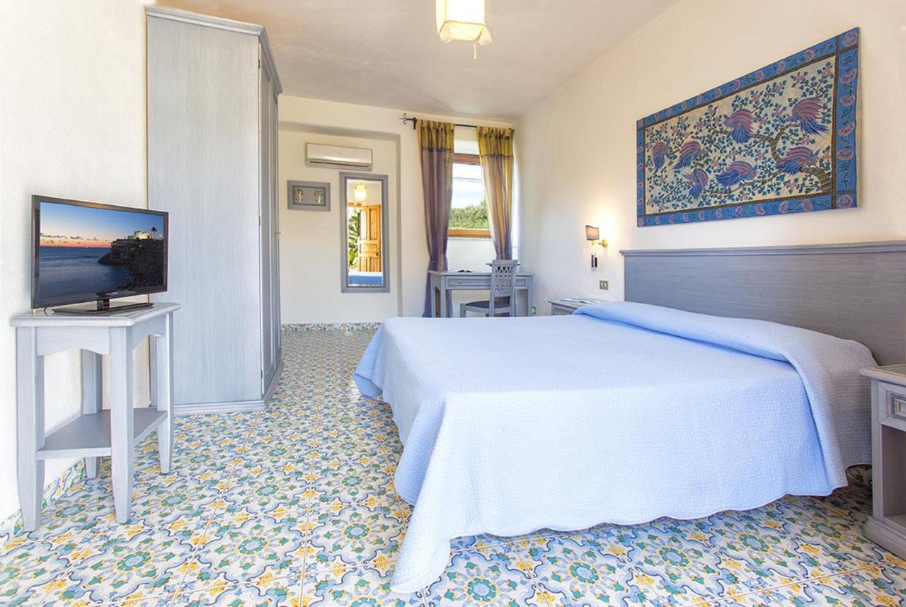 La Scogliera 4*